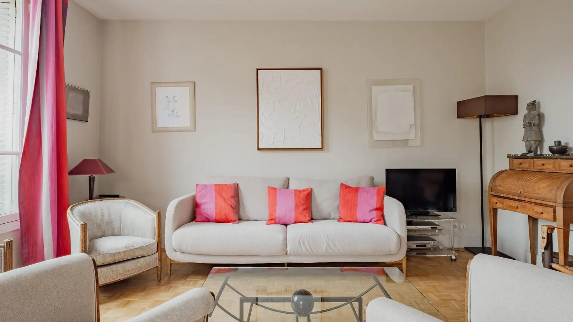 Apartment Veeve - Wanderer's Retreat Paris